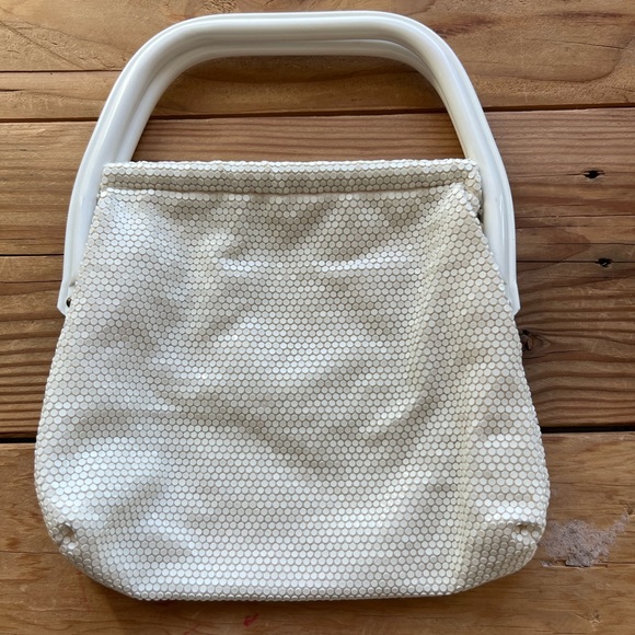 White Vintage Mech Cloth Clutch - Picture 1 of 11